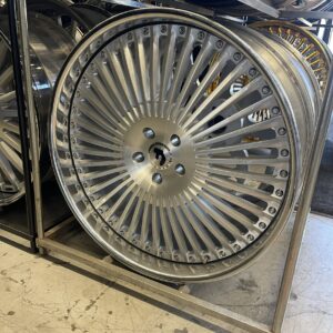 26" forgiato wheels trimestre brushed silver chrome lip 4 wheel and tire pkg