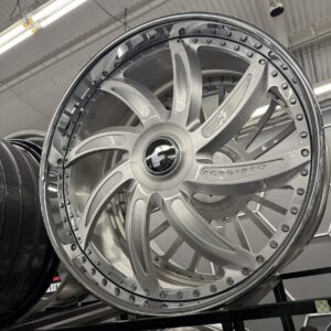 30" forgiato wheels azioni brushed silver chrome lip xl floater cap 4 wheels/tires package fits 5 & 6 lug